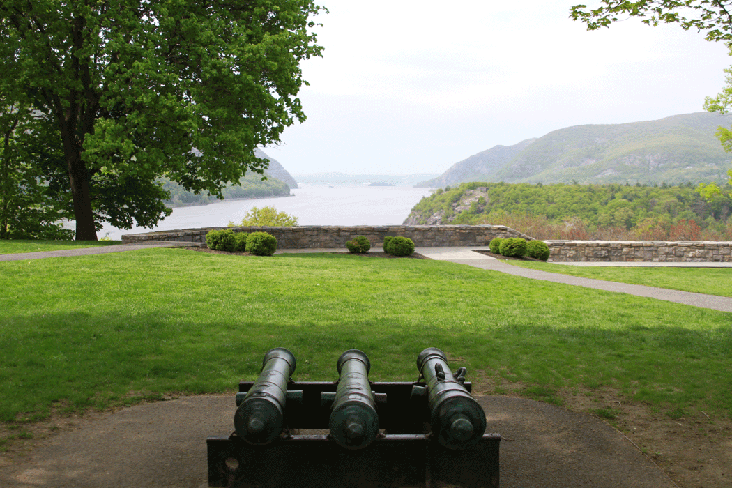 CANNON